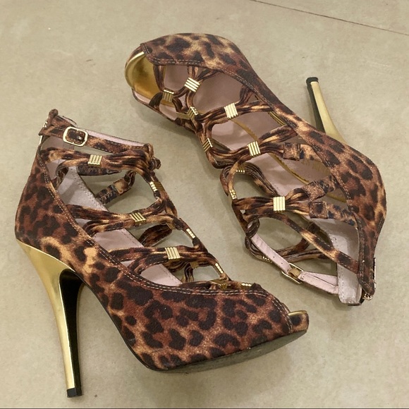 Colin Stuart Statement Heels, Animal Print pattern, Size 7 - Picture 5 of 14